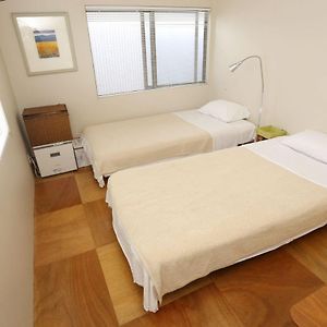 Budget Kamer Alleen voor Vrouwen Twee Aparte Bedden